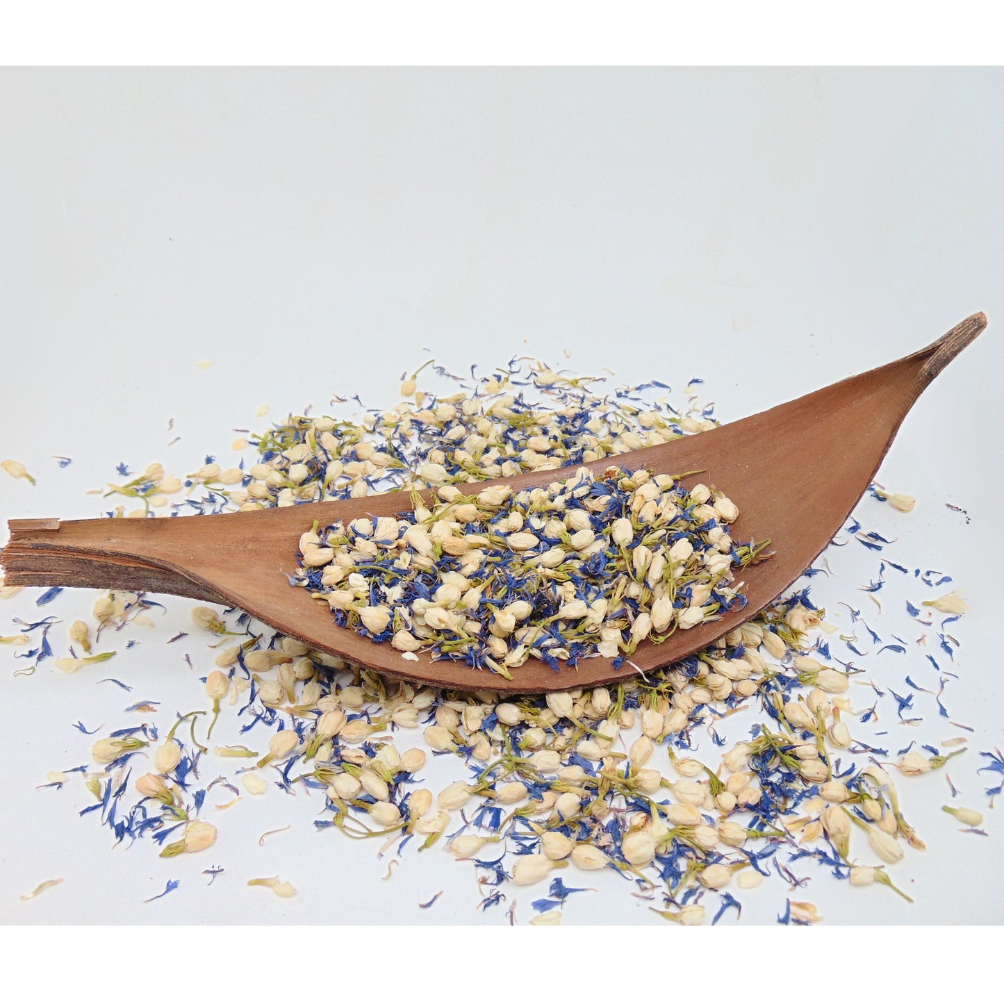 confettis de mariage blanc bleu jasmin bleuet