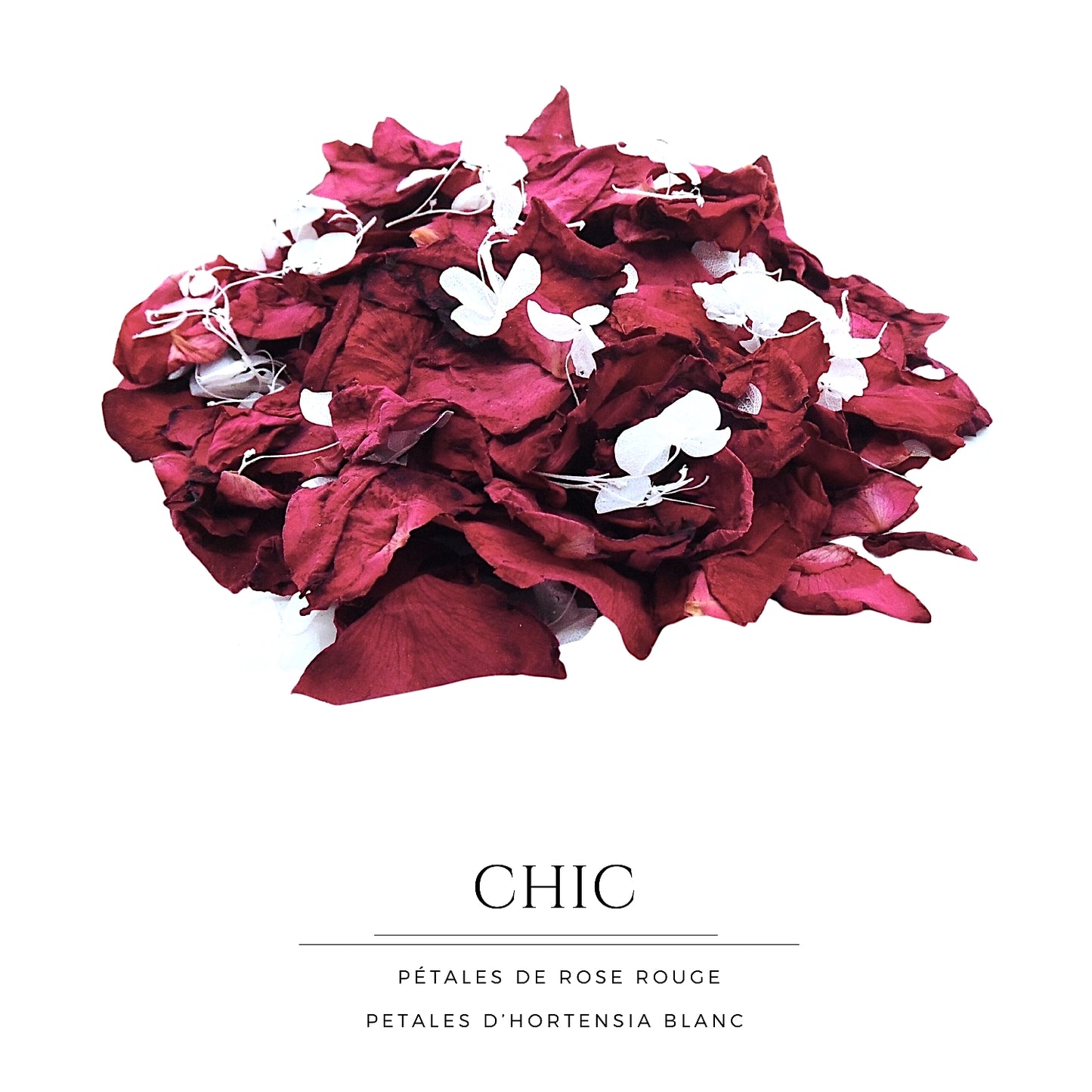 Chic - Pétales de roses rouge et Hortensia blanc