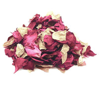 Amour - Pétales de roses rouge cerise et beige